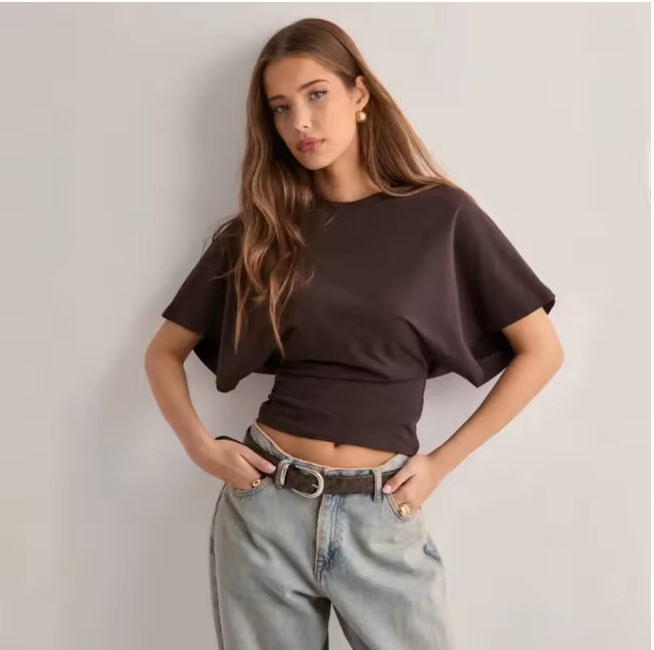 Camiseta con cuello redondo | N&M